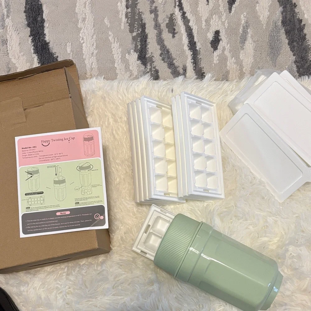Zero-Touch Ice Cube Mold Release & Trays (8) with Lids